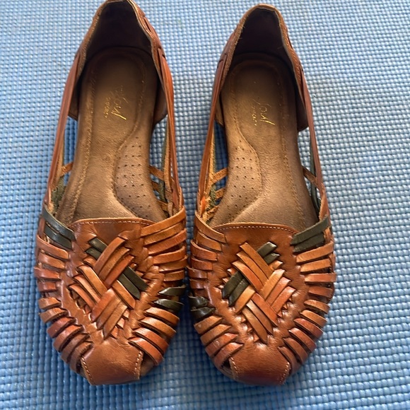 Natural Soul huracha sandals size 7 - Picture 3 of 3